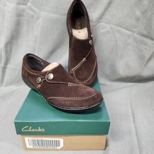 Clarks Bendables Brown Suede Shoes Women's Size 8.5 Narrow - Like New